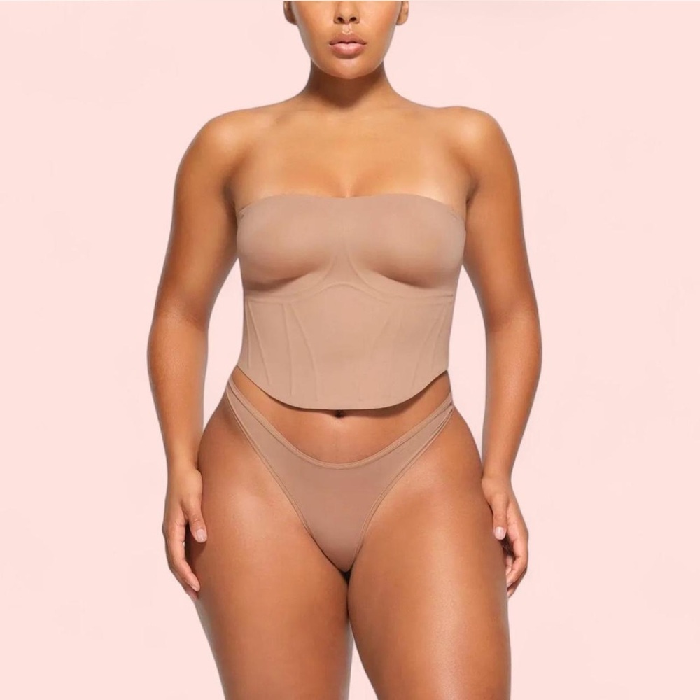SKIMS Tan Strapless Crop shape wear with straps
